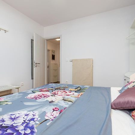 Porec Twins Apartment Екстериор снимка