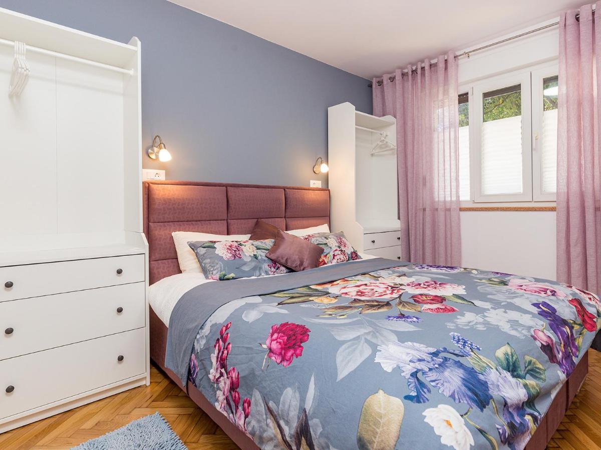 Porec Twins Apartment Екстериор снимка